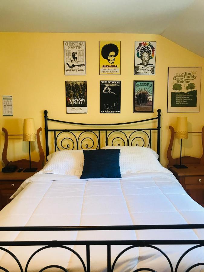 Auberge De Mon Petit Chum B&B Wakefield Buitenkant foto