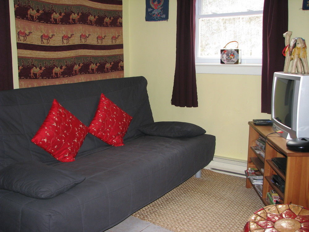 Auberge De Mon Petit Chum B&B Wakefield Buitenkant foto