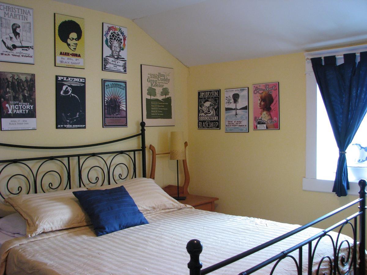 Auberge De Mon Petit Chum B&B Wakefield Buitenkant foto