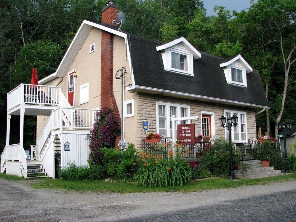 Auberge De Mon Petit Chum B&B Wakefield Buitenkant foto
